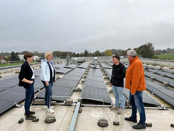 PV-Anlage auf dem Feuerwehrgerätehaus 